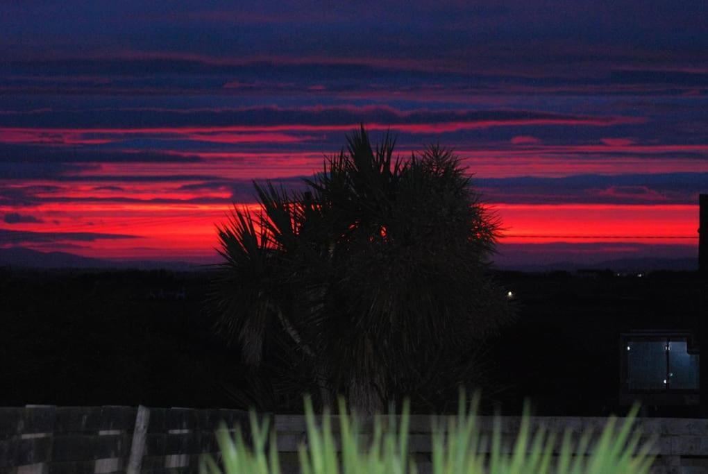 Beautiful One Bed With Stunning Sea View Lejlighed Waterford Eksteriør billede