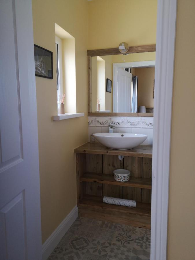 Beautiful One Bed With Stunning Sea View Lejlighed Waterford Eksteriør billede