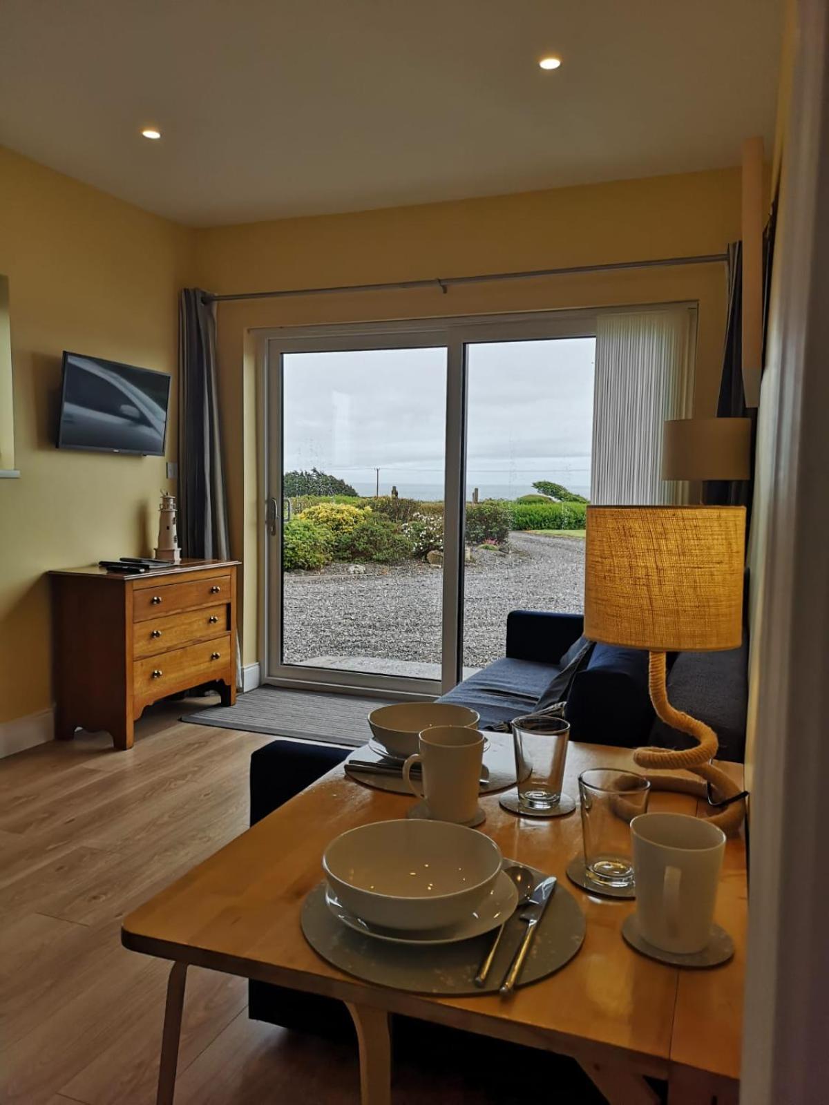 Beautiful One Bed With Stunning Sea View Lejlighed Waterford Eksteriør billede